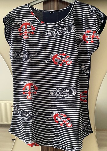 Düğmeli Kısa Kollu Tişört - Görsel 2