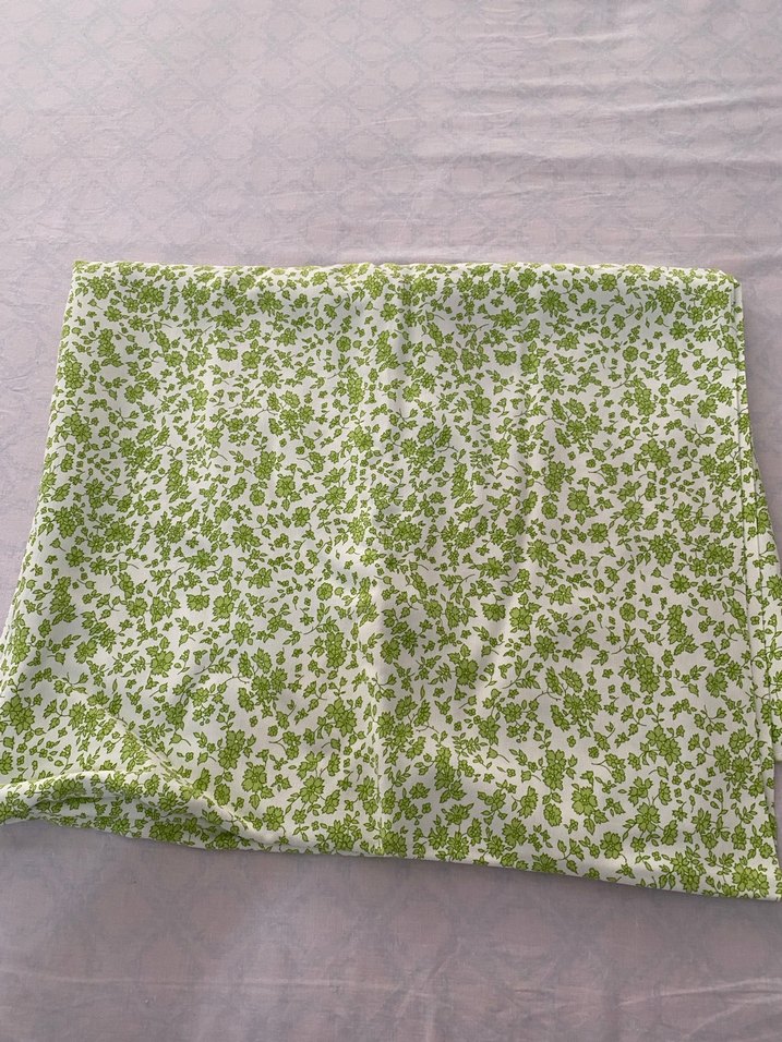 Parlak Yeşil Baskılı Kumaş - Görsel 5