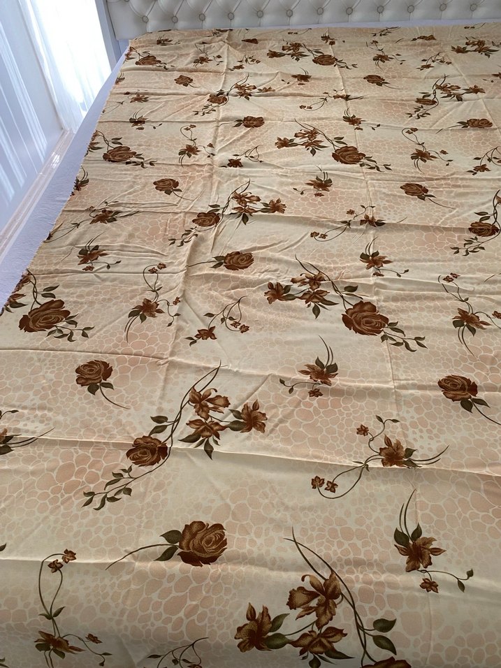 Kahverengi Çiçek Desenli Kumaş - Görsel 4