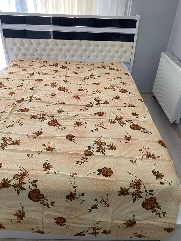 Kahverengi Çiçek Desenli Kumaş - Görsel 3