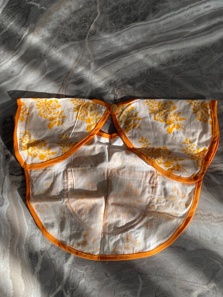 Nakışlı Sarı Bebek Önlüğü - Görsel 2