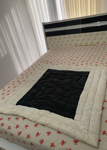 Beyaz ve Siyah Çocuk Yorganı - Görsel 2