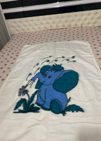 Beyaz Baskılı Çocuk Battaniyesi - Görsel 3