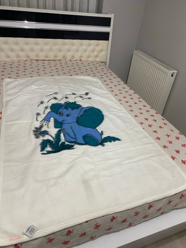 Beyaz Baskılı Çocuk Battaniyesi - Görsel 4