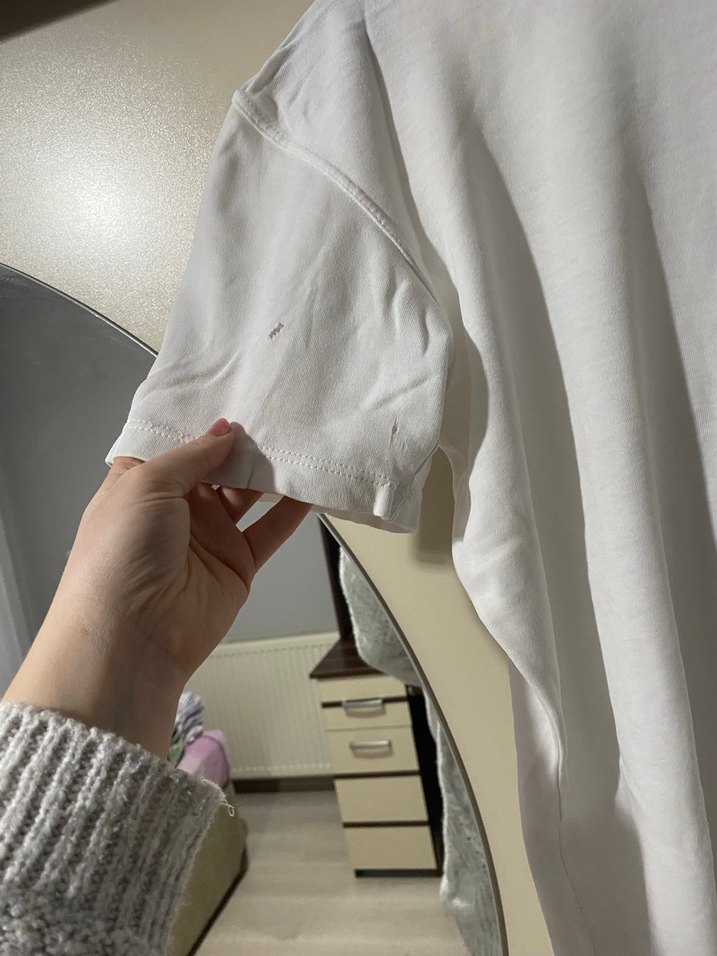 Beyaz Tşirt - Görsel 4