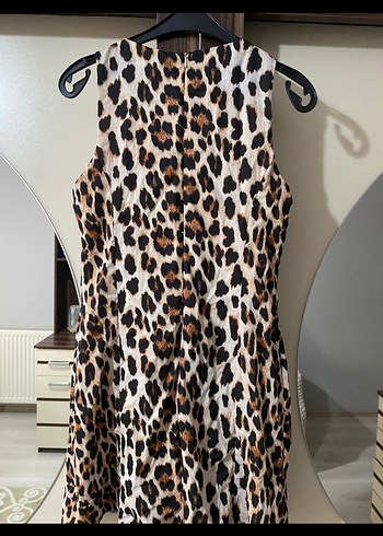 Kahverengi Leopar Desenli Mini Kolsuz Elbise - Görsel 7