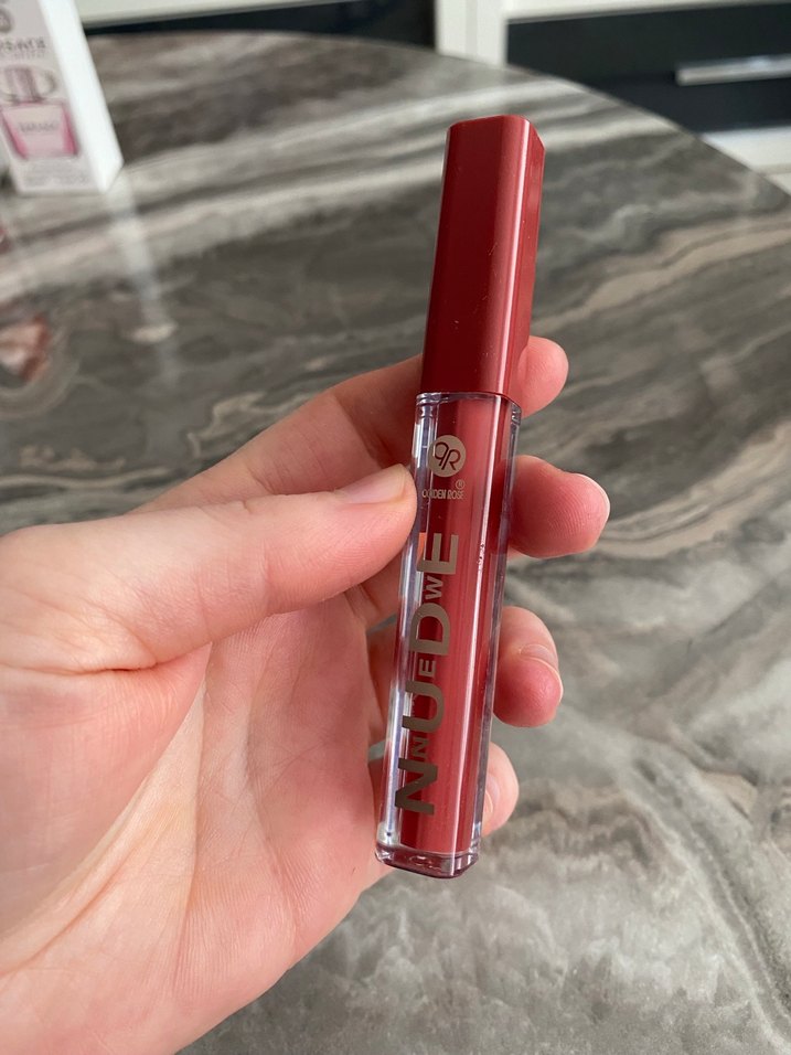 Parlak Kırmızı Ruj - Görsel 3