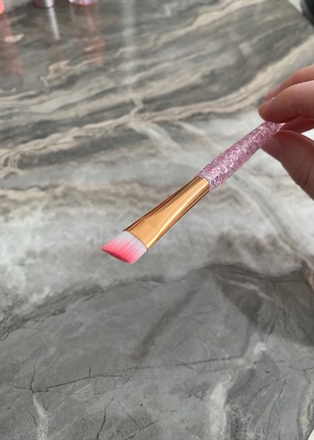 Pembe Deniz Kızı Makyaj Fırçası - Görsel 3