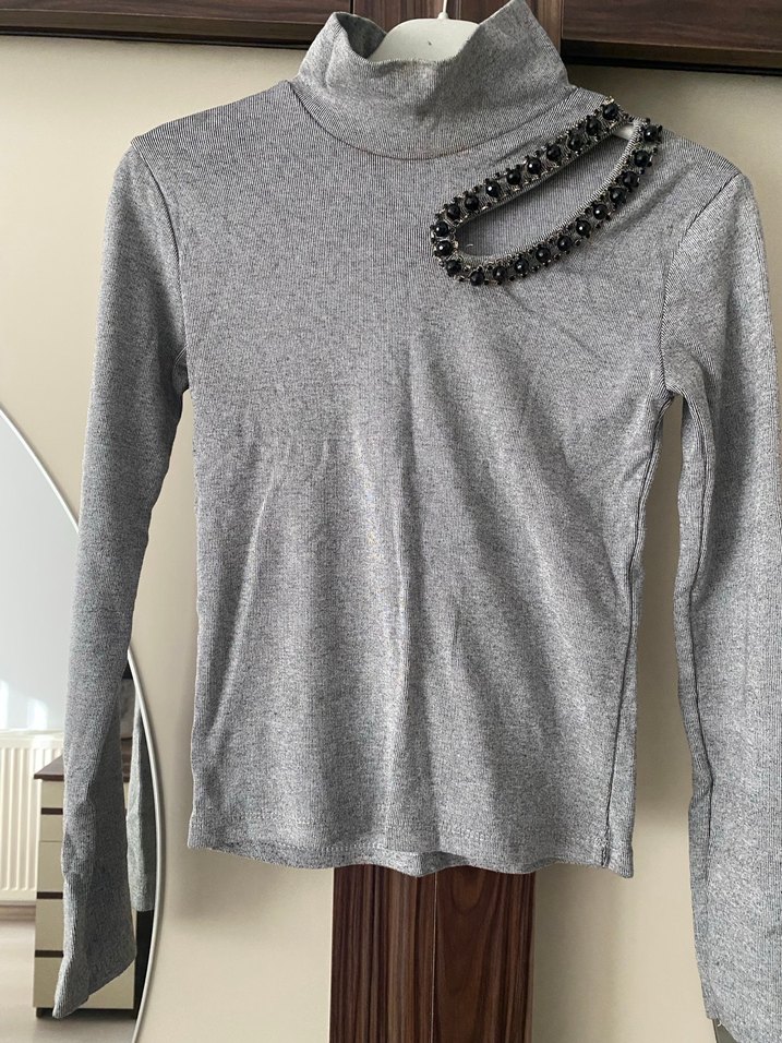 Gri Zincir Detaylı Balıkçı Yaka Kadın Kazak - Görsel 3