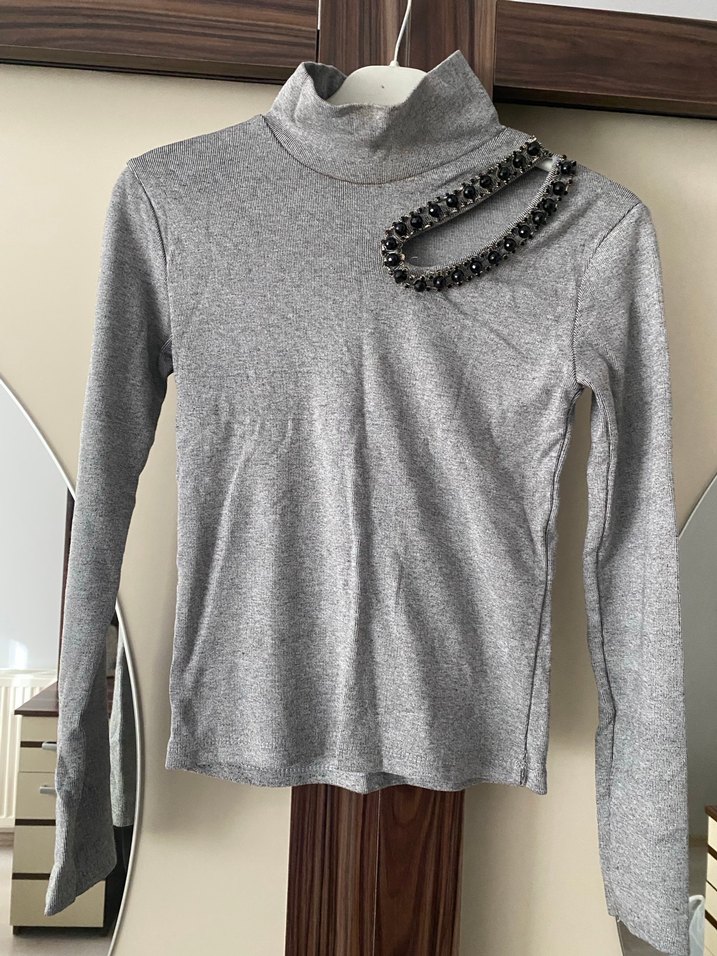 Gri Zincir Detaylı Balıkçı Yaka Kadın Kazak - Görsel 2