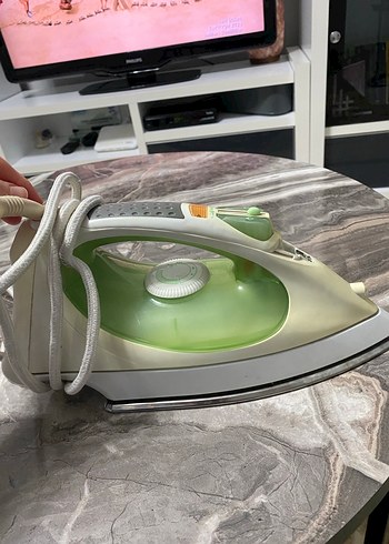 Yeşil Buharlı Ütü - Görsel 6