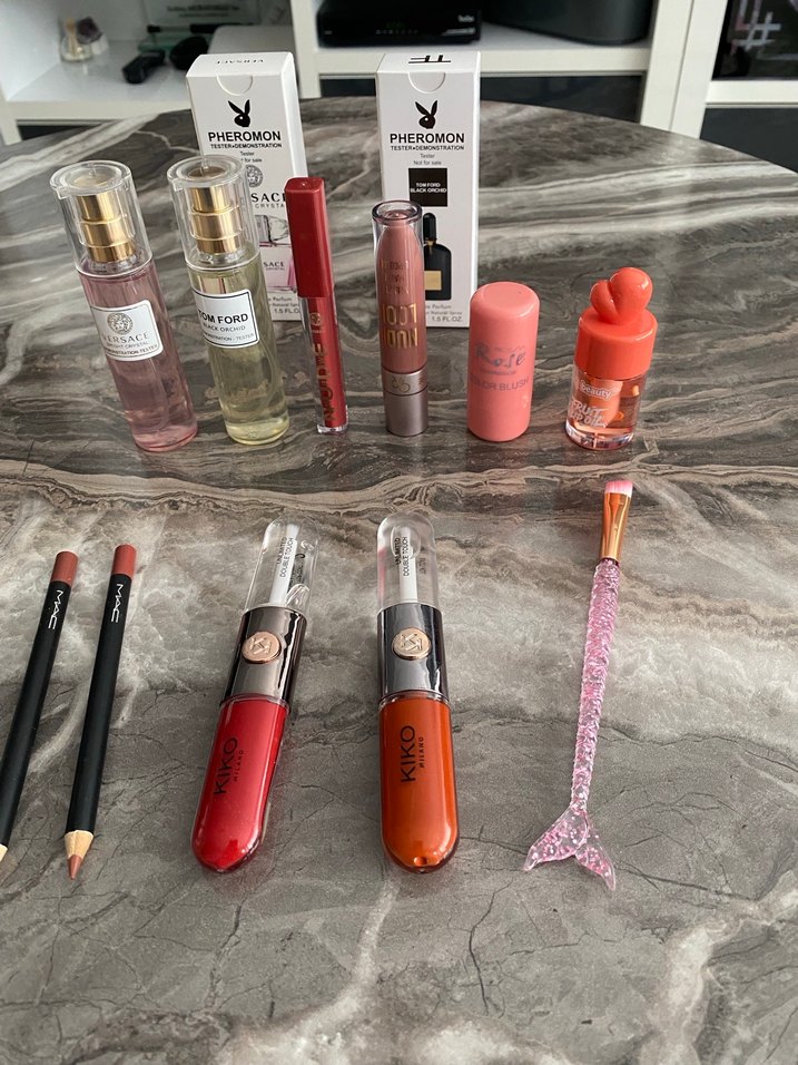 Pembe Tonlarında Makyaj Ürünleri Seti 11 Parça - Görsel 2