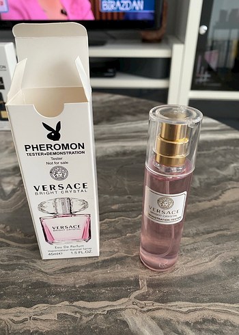Versace Bright Crystal Kadın Parfümü 45 ml - Görsel 2
