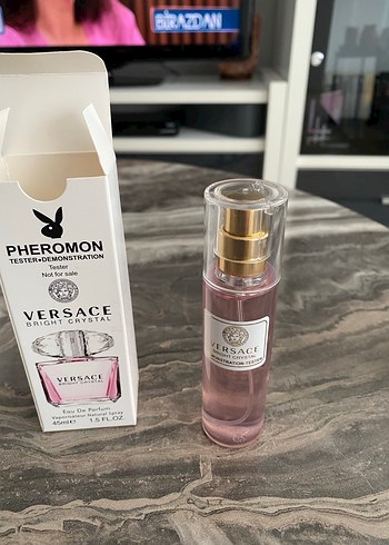 Versace Bright Crystal Kadın Parfümü 45 ml - Görsel 3