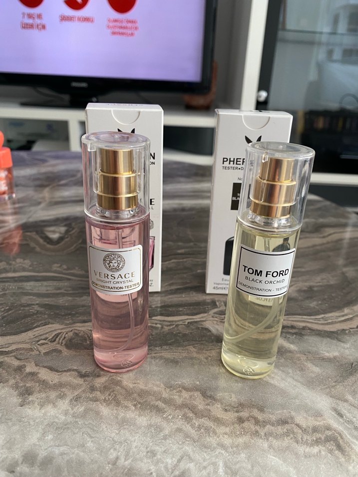 Versace ve Tom Ford Kadın Parfüm Seti - Görsel 3