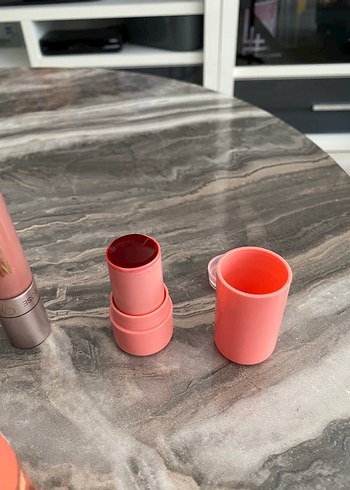 Pastel Pembe Ruj ve Dudak Ürünleri Seti - Görsel 6