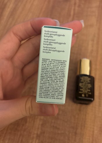  Beden Estée Lauder Gelişmiş Gece Onarıcı Serum 7 ml