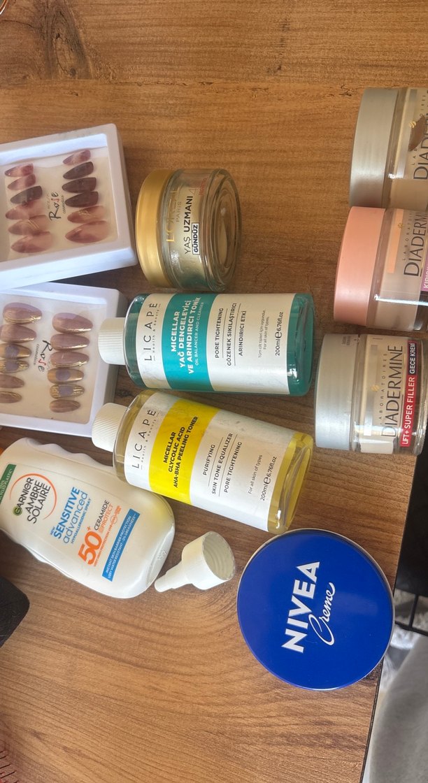 Nivea, Diadermine ve L'Oréal Cilt Bakım Seti - Görsel 3