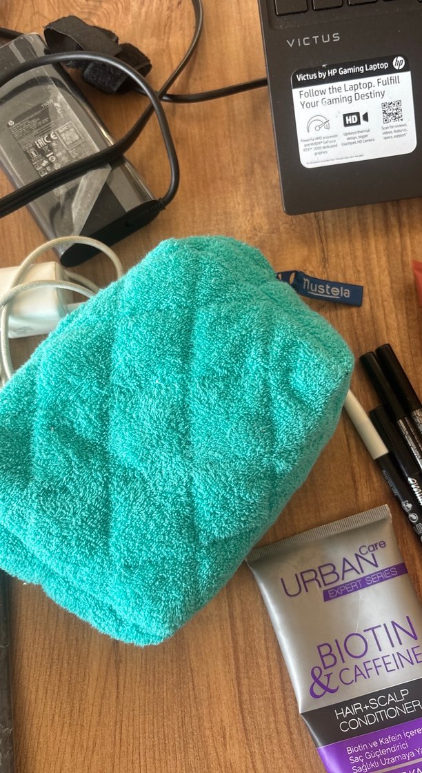 Mor Tonlarda Makyaj Seti ve Cilt Bakım Ürünleri - Görsel 4