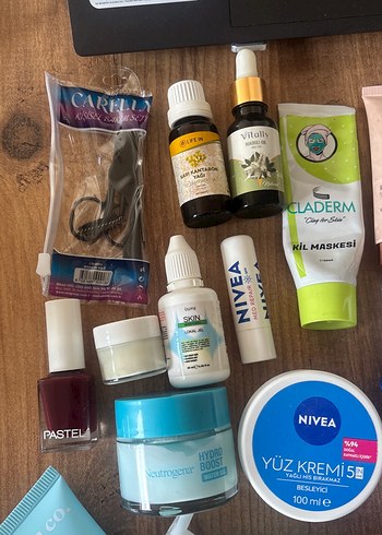 ISANA Urea Vücut Losyonu 400 ml karisik cilt bakim garnier - Görsel 2