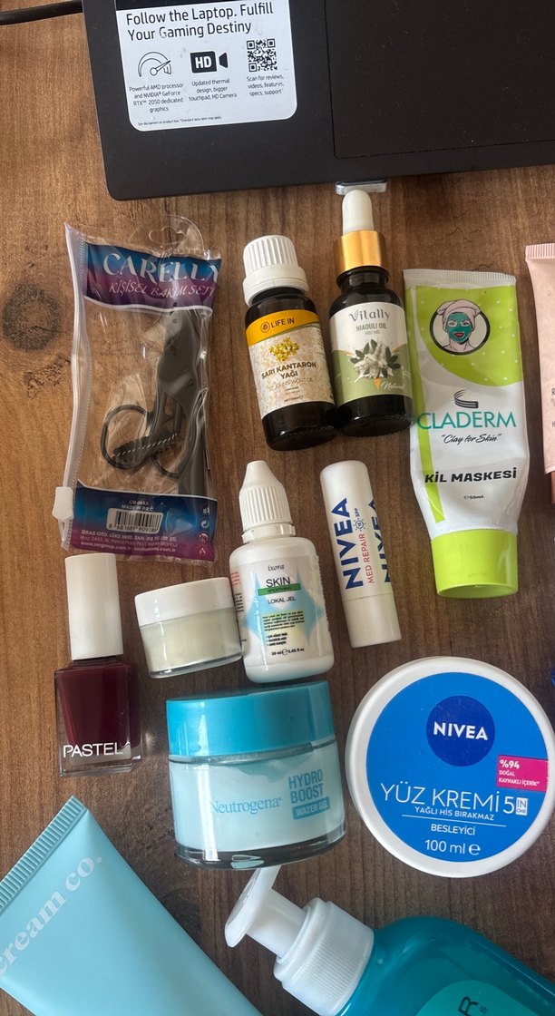 ISANA Urea Vücut Losyonu 400 ml karisik cilt bakim garnier - Görsel 2