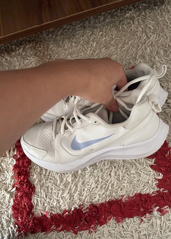 39 Beden Beyaz Bağcıklı Kadın Spor Ayakkabı nike