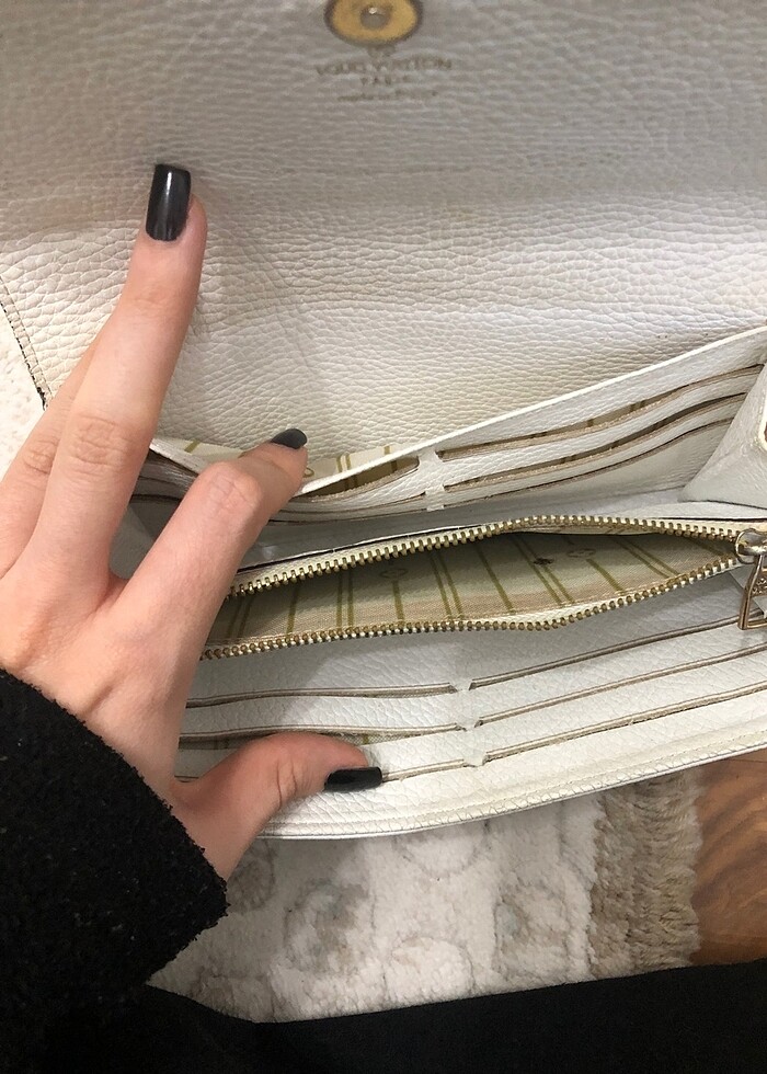LV beyaz buyuk boy kadin cuzdan - Görsel 3