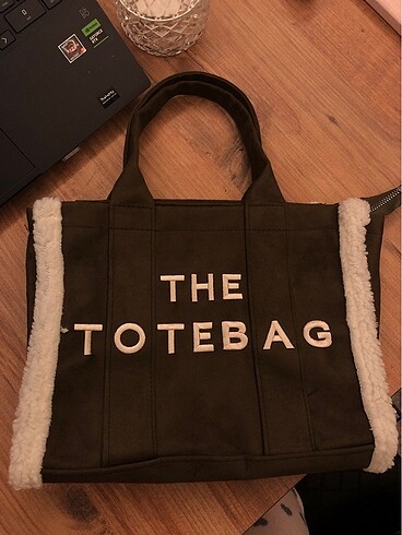 the tote bag koyu haki yesili