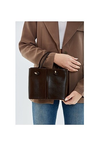 Pull and Bear Kol çantası