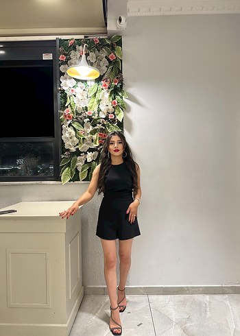 Mango Dantel Detaylı Siyah Kolsuz Kadın Tulum