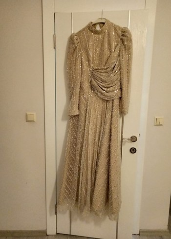 44 Beden Vintage Parıltılı Bej Uzun Abiye Elbise