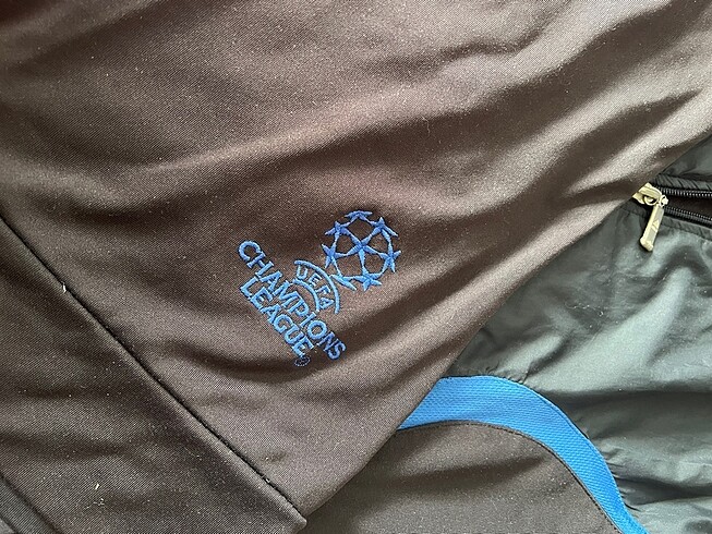 m Beden Adidas hırka