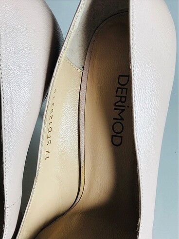 39 Beden Derimod pudra renk stiletto