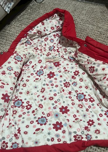 Kız Çocuk Kırmızı Kapüşonlu Düğmeli Mont lcw - Görsel 3