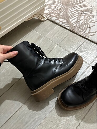 39 Beden H&M bot