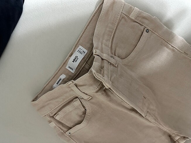 Mango crop jean