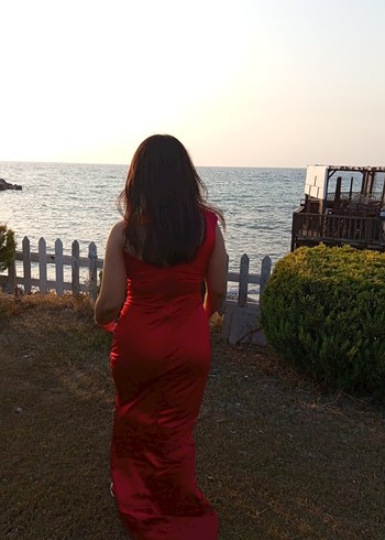Saten Kumaşlı Kırmızı Uzun Abiye Elbise