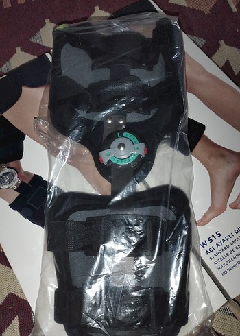 Ayarlanabilir Siyah Dizlik W515 Velcro Bantlı - Görsel 3