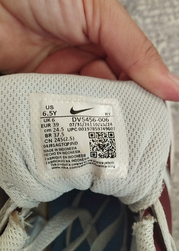 39 Beden bordo Renk Nike Bağcıklı Beyaz Bordo Spor Ayakkabı