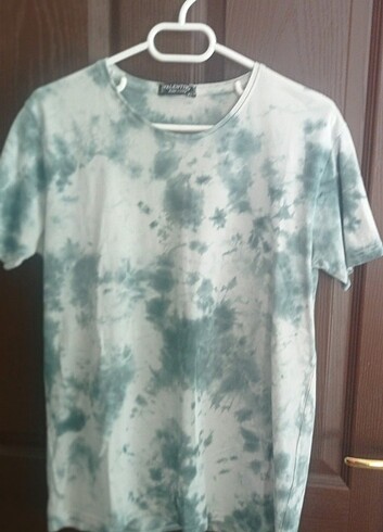 tshirt batık desenli
