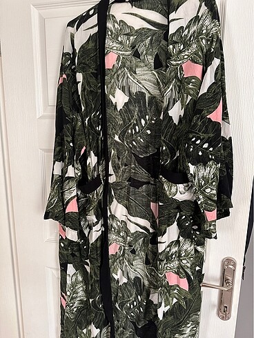 Renkli kimono