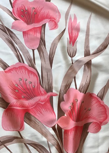 Pembe Çiçek Desenli Nostaljik Perde - Görsel 2