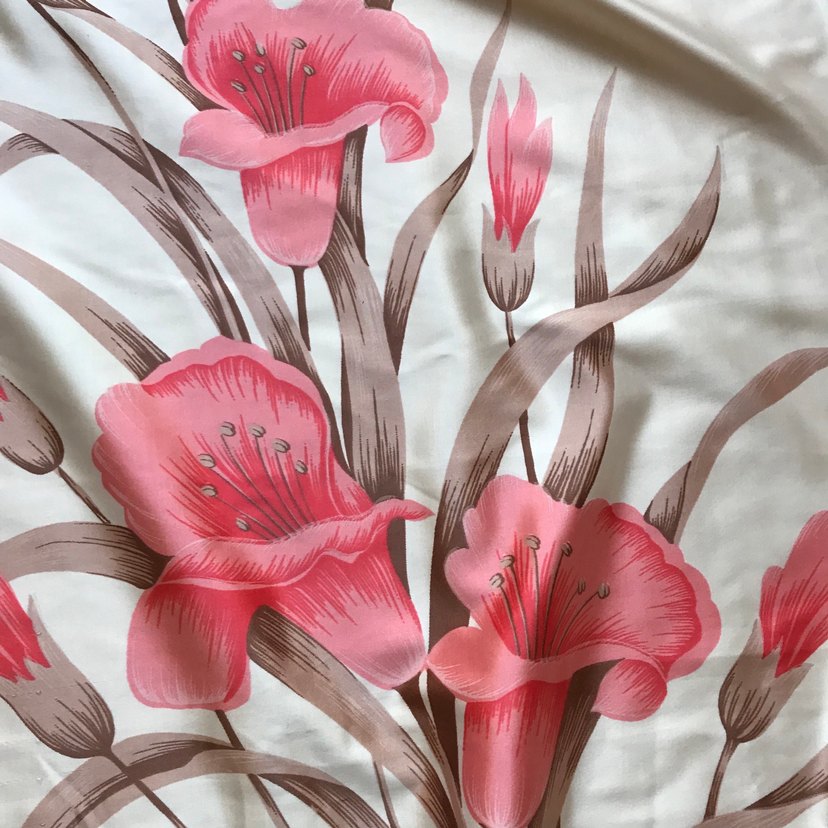 Pembe Çiçek Desenli Nostaljik Perde - Görsel 2