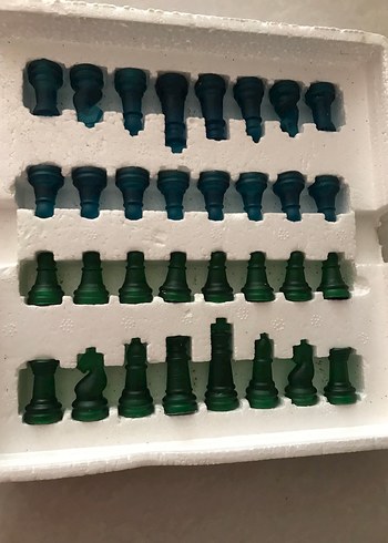 Renkli Cam Satranç Takımı - Görsel 2