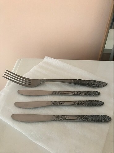 Antika servis çatalı ve kahvaltı bıçağı