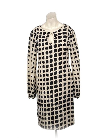 PreLoved Kısa Elbise %70 İndirimli.