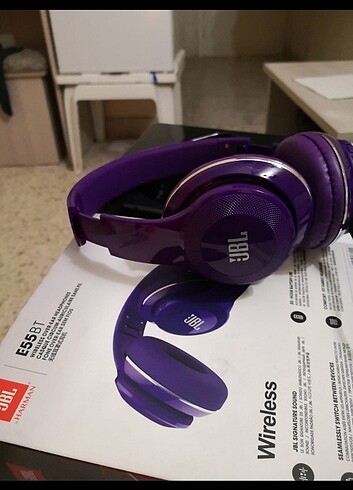 JBL kablosuz kulak üstü kulaklık