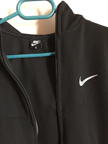 s Beden Siyah nike ceket s beden