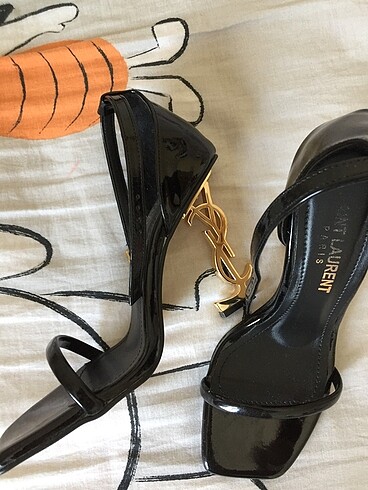 Ysl topuklu ayakkabı