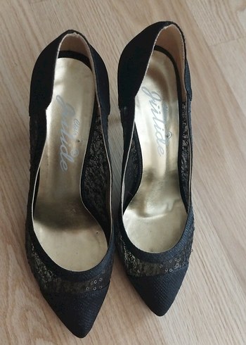 Diğer Dantel Detaylı Siyah Stiletto Topuklu Ayakkabı